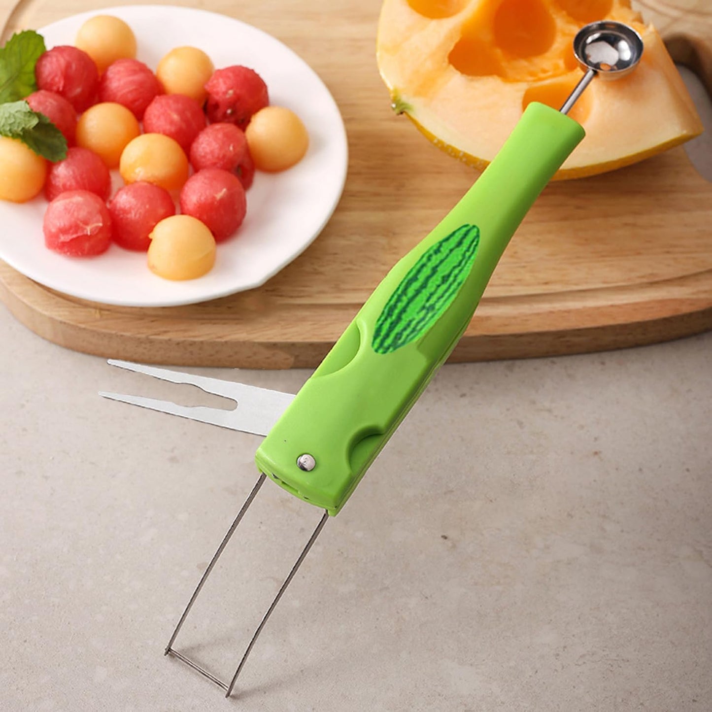 Watermelon Slicer Cutter Knife with Melon Baller Scoop Set，Fruit Scooper Watermelon Knife for Ice Cream Melon，Dig Pulp Separator Fruit Slice